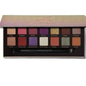 Anastasia eyeshadow palette